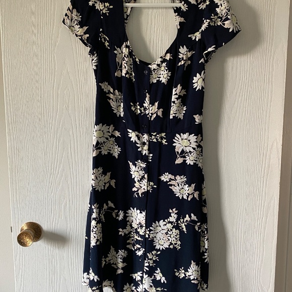 le chateau Dresses & Skirts - Le Chateau Navy Floral Dress
